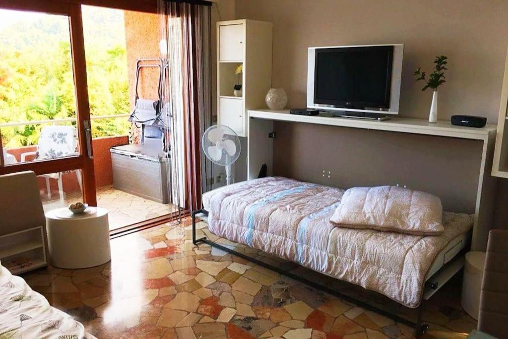 Ferienwohnung Studio Belvedere Brezzo エクステリア 写真