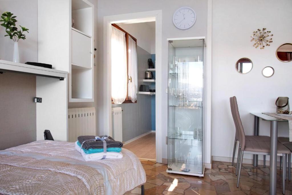 Ferienwohnung Studio Belvedere Brezzo エクステリア 写真
